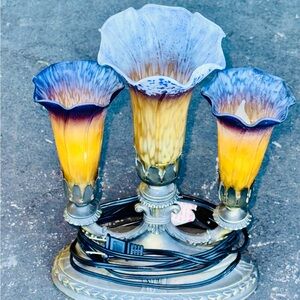 Triple Tulip Lily FlowerElegant Purple and Yellow Tiffany Style Glass Lamp